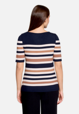 Gestreiftes T-Shirt  mit U-Boot Ausschnitt  / Modellfoto Rückseite