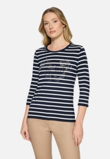 Ringelshirt mit Schmucksteinen / Modellfoto Vorderseite
