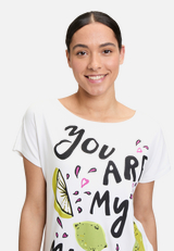 Basic Shirt mit U-Boot-Ausschnitt / Detailbild