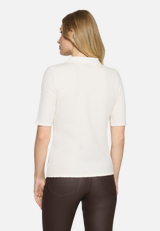 Basic Shirt mit Knöpfen / Modellfoto Rückseite