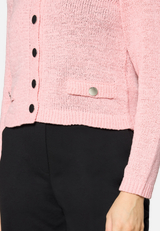 Strick-Cardigan mit aufgesetzten Taschen / Detailbild
