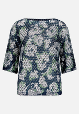Lochstrick-Pullover  mit Blumenmuster / Vorderseite