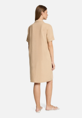 Leinenkleid mit Knopfleiste / Modellfoto Rückseite