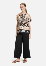 Longbluse mit Stehkragen / Modellfoto Vorderseite (Outfit)