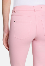Sommerhose mit aufgesetzten Taschen / Detailbild