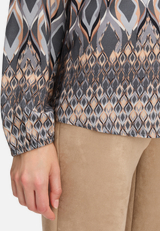 Longbluse mit Stehkragen / Detailbild