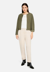 Casual-Jacke mit Rippenstruktur / Modellfoto Vorderseite (Outfit)