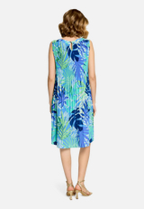 Plisseekleid ohne Arm / Modellfoto Rückseite