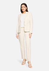 Business-Hose  mit Bügelfalte Style Nele / Modellfoto Vorderseite (Outfit)