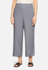 Marlene-Hose mit elastischem Bund / Modellfoto Vorderseite