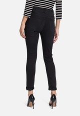 Slim Fit Jeans  mit Stretch-Anteil Style Sunny Short  / Modellfoto Rückseite
