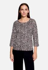 Leo-Shirt  3/4 Arm mit Rundhalsausschnitt / Modellfoto Vorderseite