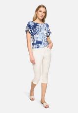 Casual-Shirt mit Aufdruck / Modellfoto Vorderseite (Outfit)