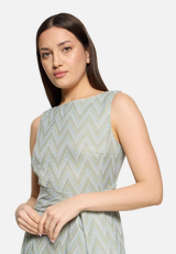 Jumpsuit mit Bindegürtel / Detailbild