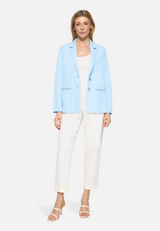 Longblazer mit Reverskragen / Modellfoto Vorderseite (Outfit)