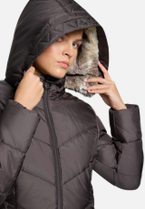 Outdoorjacke mit abnehmbarer Kapuze / Detailbild