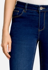Basic-Jeans mit Waschung / Detailbild