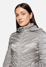 Outdoorjacke mit abnehmbarer Kapuze / Detailbild