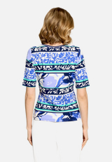 Basic Shirt mit Rippenstruktur / Modellfoto Rückseite