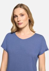 Casual-Shirt mit V-Ausschnitt / Detailbild