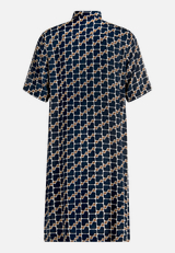 Hemdblusenkleid  mit grafischem Muster  / Rückseite