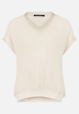 Blusenshirt mit Stickerei / Vorderseite