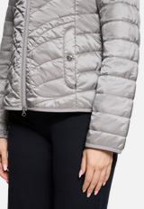 Outdoorjacke mit abnehmbarer Kapuze / Detailbild