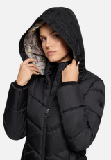 Outdoorjacke mit abnehmbarer Kapuze / Detailbild