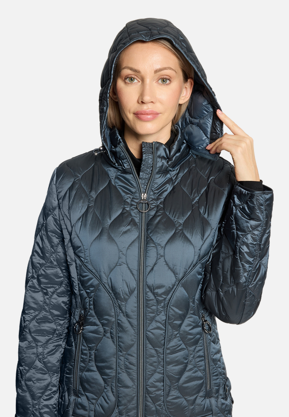 Outdoorjacke mit abnehmbarer Kapuze / Detailbild