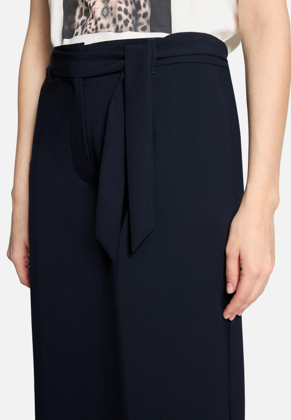 Stoffhose unifarben / Detailbild
