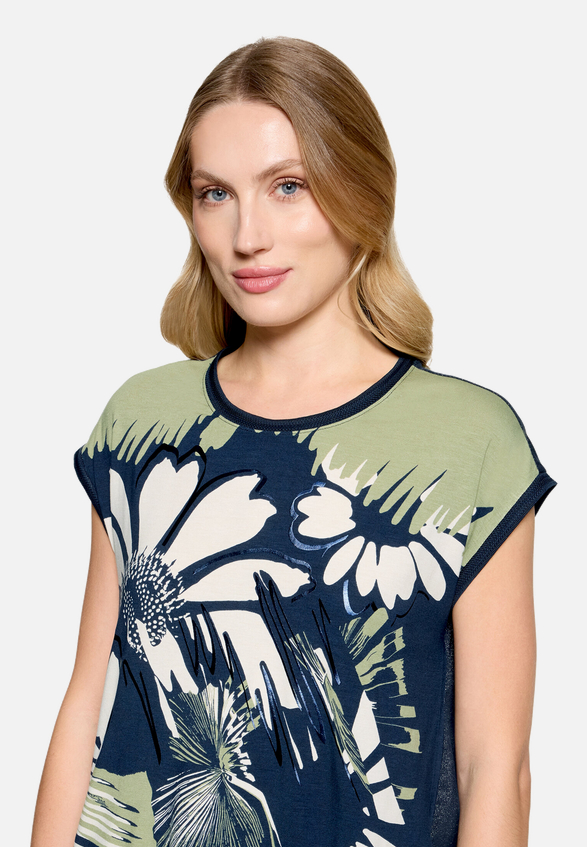 Print-Shirt  mit Tunnelzug  / Detailbild