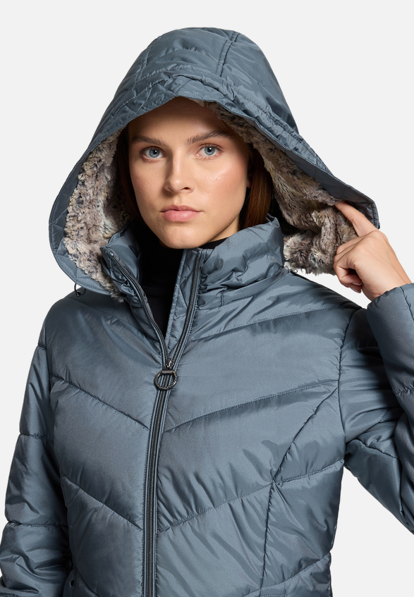 Outdoorjacke mit abnehmbarer Kapuze / Detailbild