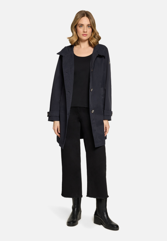 Sommerjacke mit Kragen / Modellfoto Vorderseite (Outfit)