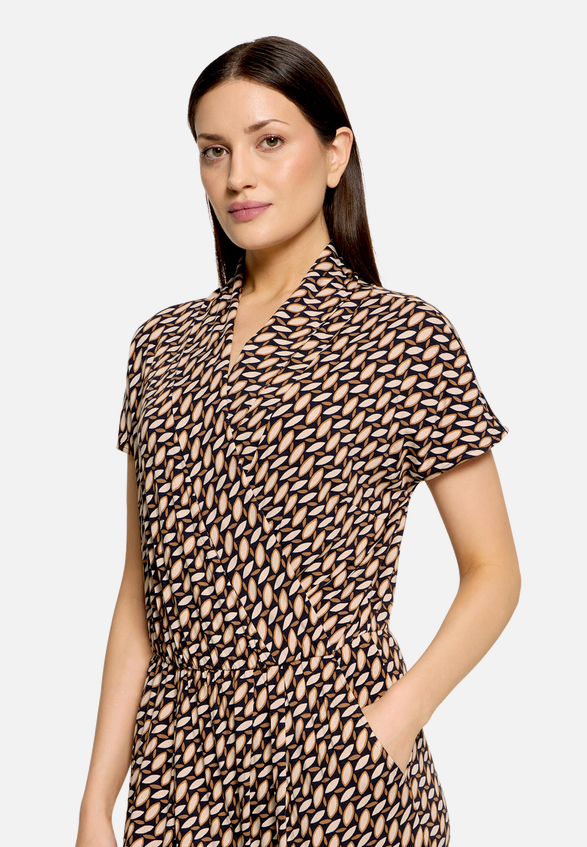 Jumpsuit  kurzarm mit Wickeloptik / Detailbild