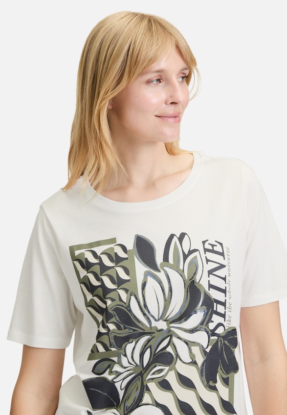 Basic Shirt mit Rundhalsausschnitt / Detailbild