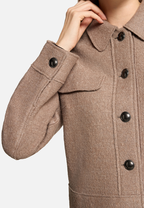 Blazer-Jacke mit aufgesetzten Taschen / Detailbild