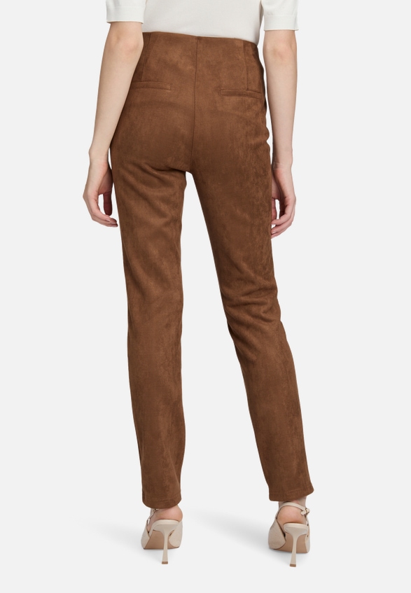 Kunstlederhose  aus Velour Style Selina Fashion  / Modellfoto Rückseite