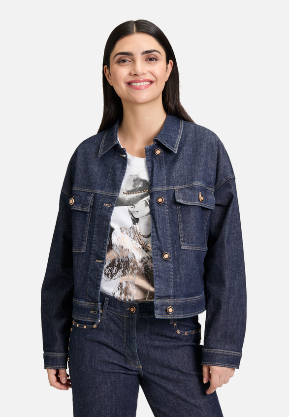 Jeansjacke langarm / Modellfoto Vorderseite