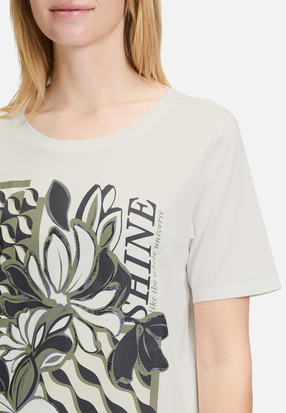 Basic Shirt mit Rundhalsausschnitt / Detailbild