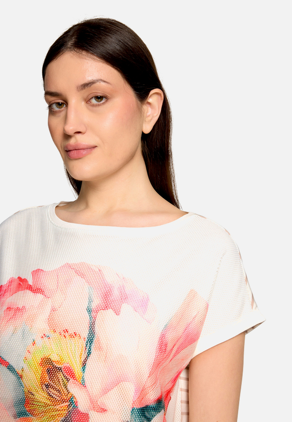 Halbarm-Shirt mit Gummizug / Detailbild
