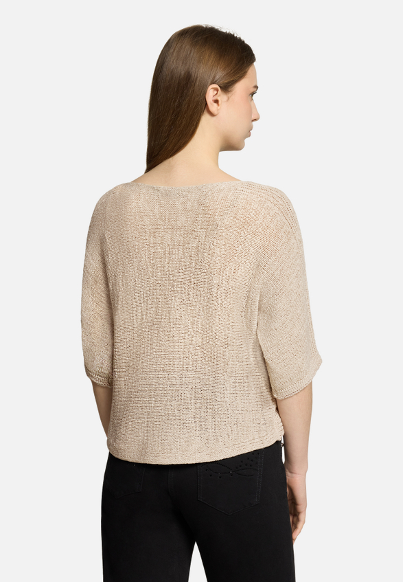 Strickpullover kurzarm / Modellfoto Rückseite
