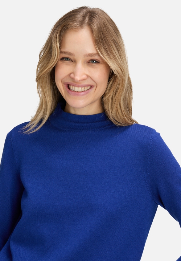 Basic-Strickpullover mit Stehkragen / Detailbild