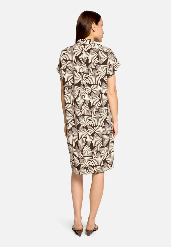 Sommerkleid ohne Arm / Modellfoto Rückseite
