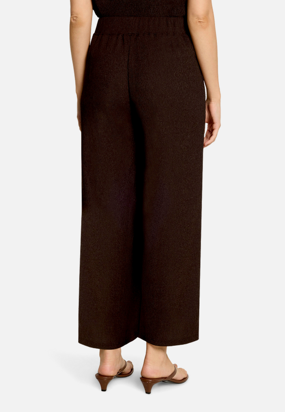 Culotte 7/8 Länge mit elastischem Bund / Modellfoto Rückseite