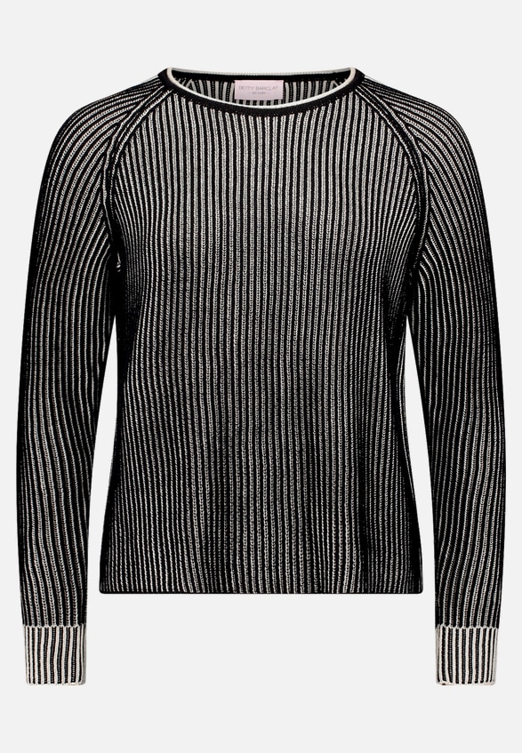 Grobstrick-Pullover mit Rippenstruktur / Vorderseite
