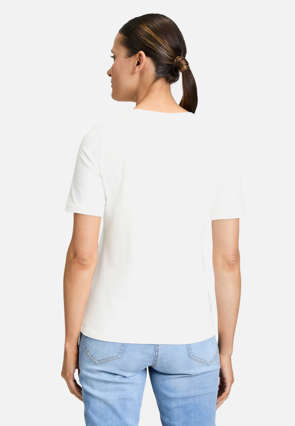 Basic Shirt mit Placement / Modellfoto Rückseite