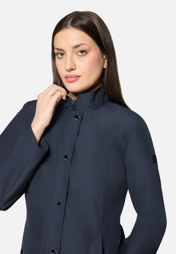 Outdoorjacke mit Stehkragen / Detailbild