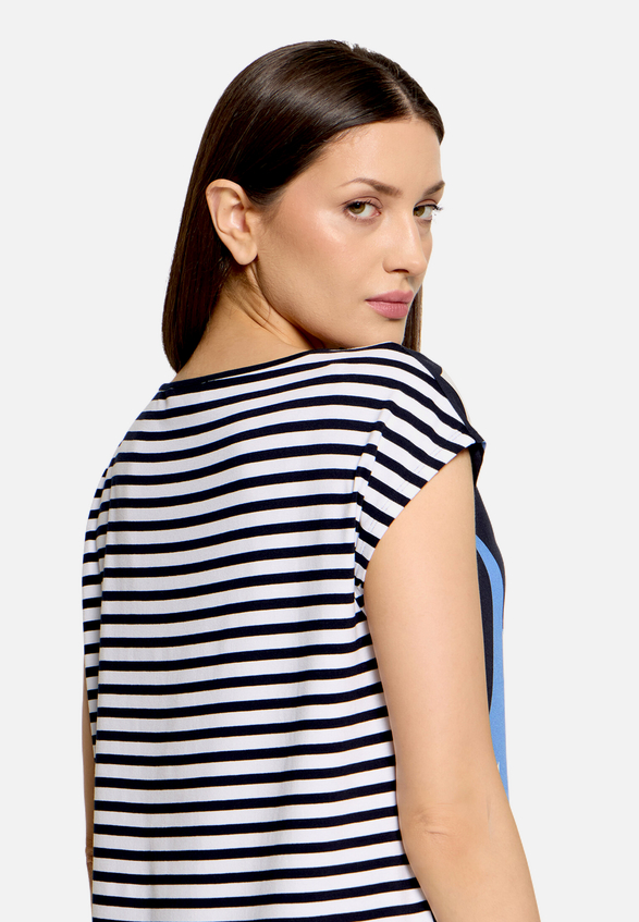 Blusenshirt mit Aufdruck / Detailbild