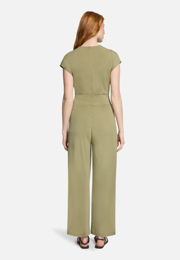 Eleganter Jumpsuit mit Raffung / Modellfoto Rückseite