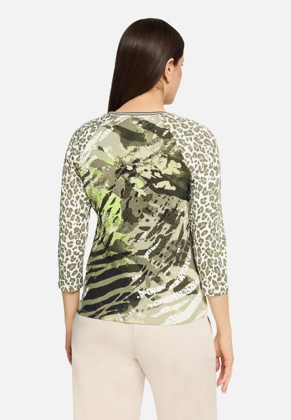 Shirtjacke mit Rippenstruktur / Modellfoto Rückseite